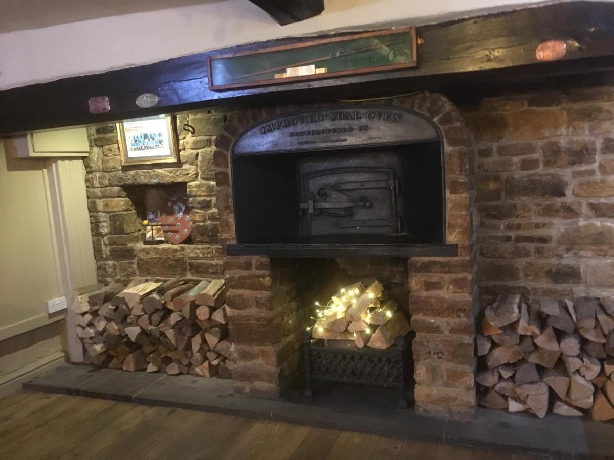 Bartholomew Arms Bed and Breakfast Maidford Buitenkant foto