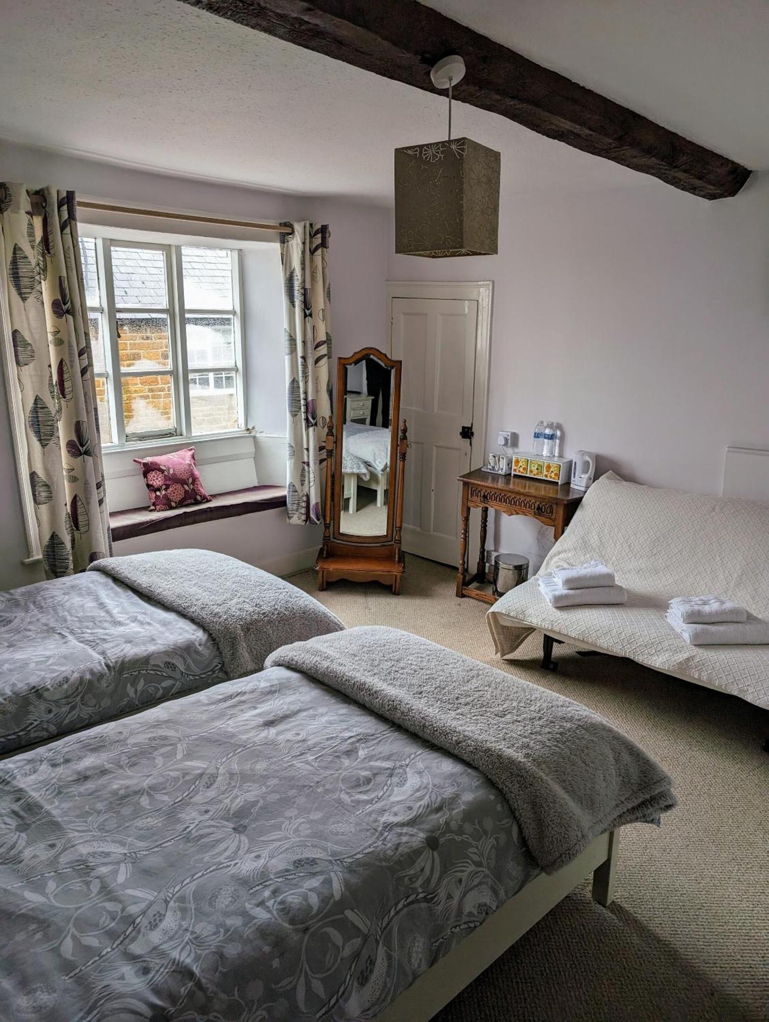Bartholomew Arms Bed and Breakfast Maidford Buitenkant foto