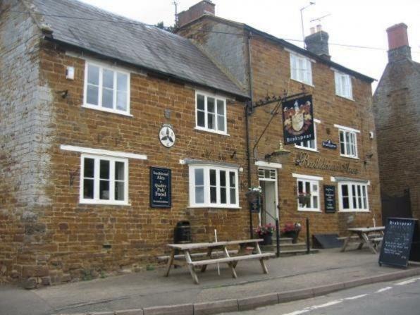 Bartholomew Arms Bed and Breakfast Maidford Buitenkant foto